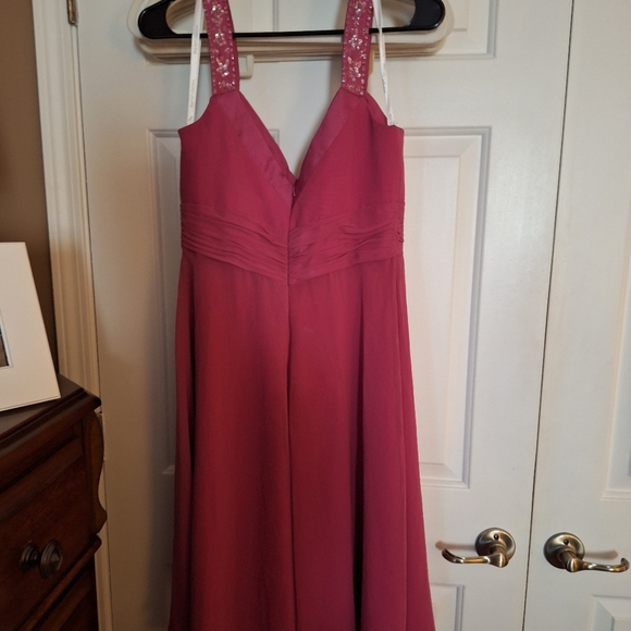 Dress - Picture 6 of 6